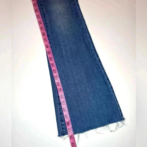 Kendall & Kylie Braided Belt High Waisted Flare Jeans Size- 5 - Picture 4 of 12